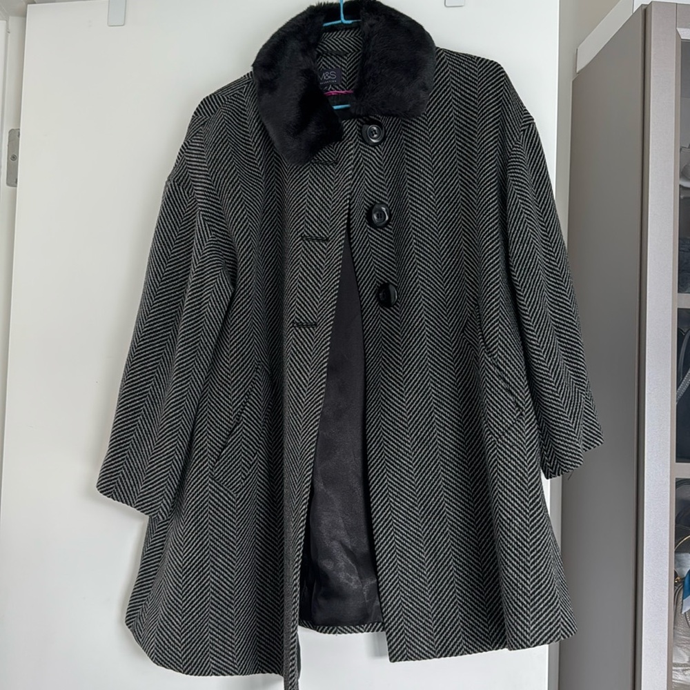 M&S women wool jacket with faux fur collar